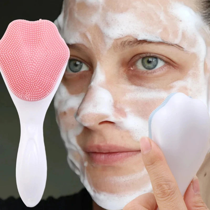 SILICONE FACE SCRUBBER (IMPORTED) Buy 1 Get 1 Free